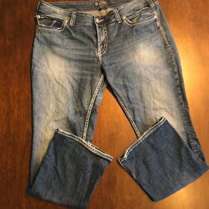 Silver Jeans Suki Surplus Size 18 x 32